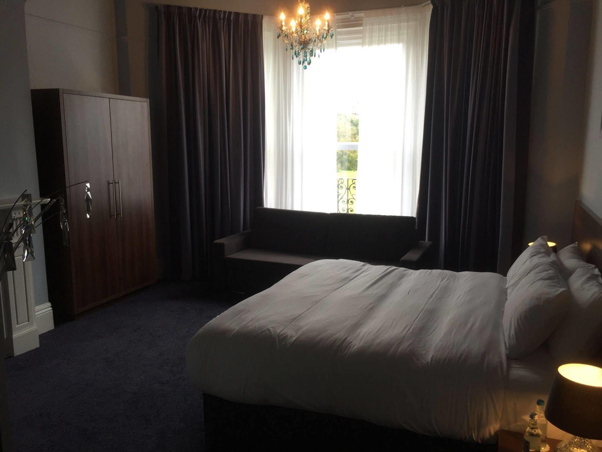 The View Hotel Folkestone, A Member Of Radisson Individuals Exteriér fotografie